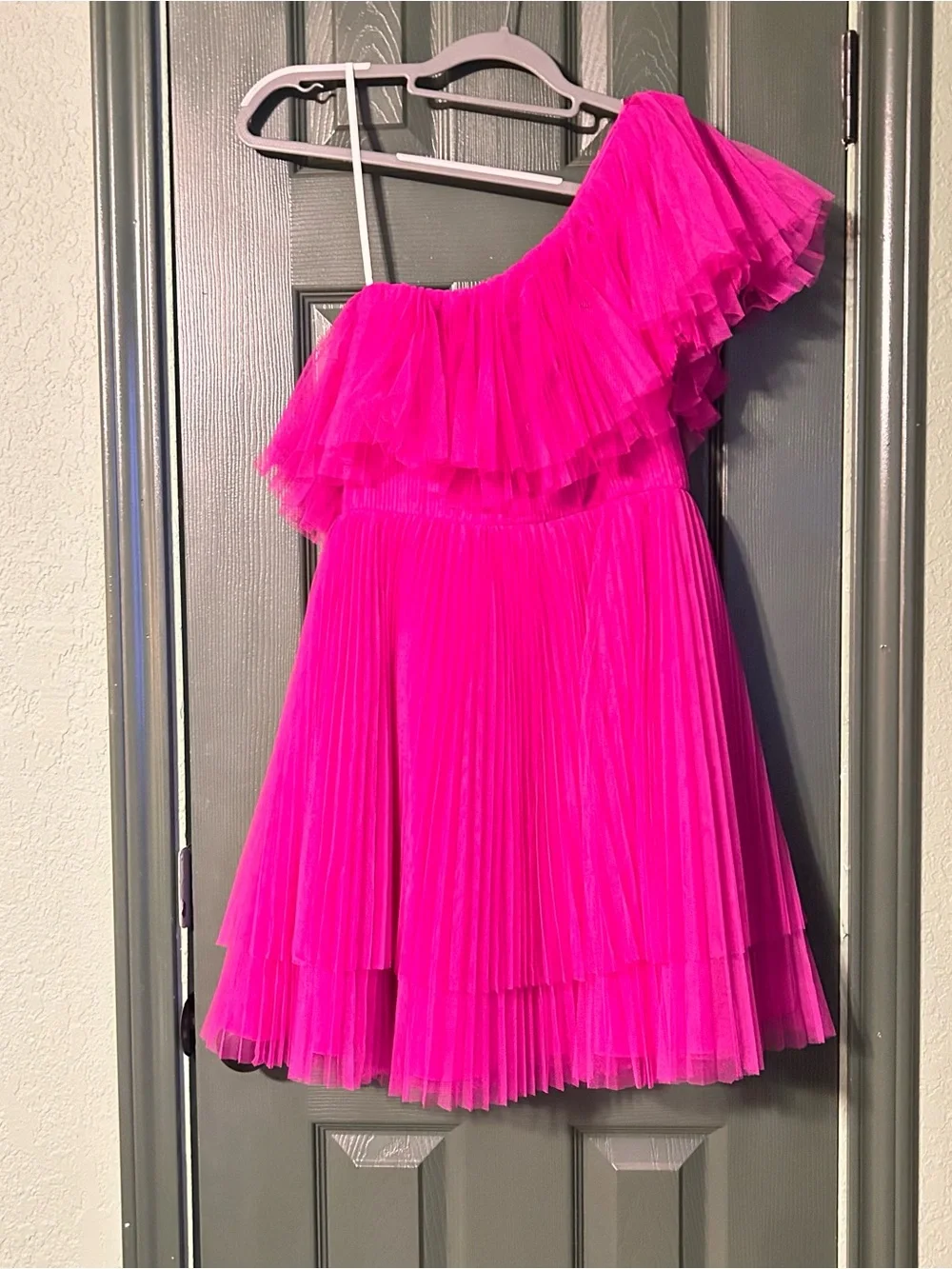 Monique Lhuillier Girls One-Shoulder Ruffle Tulle Dress in Hot Pink